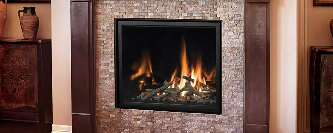 Las chimeneas de leña no son muy eficientes, ya que gran parte del calor generado es absorbido por la mampostería.