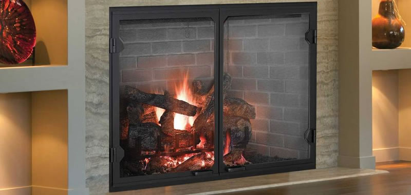 las chimeneas de leña deben limpiarse despues de que se apaga el fuego. Bogotá, Colombia. Sortilegio Design Center SAS.