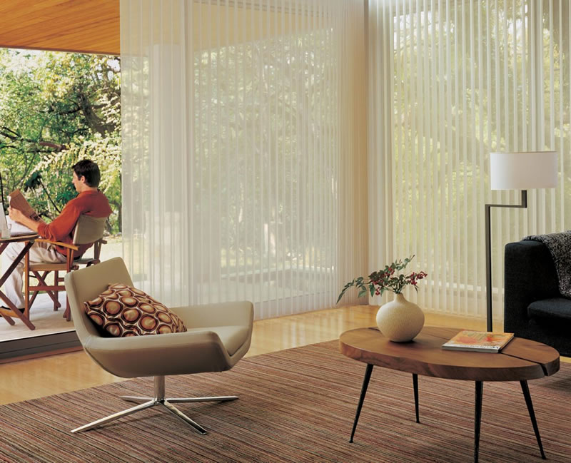 Diseños y modelos de cortinas verticales Luminette motorizadas HUNTER DOUGLAS en Bogotá, Colombia. Sortilegio Design Center SAS.