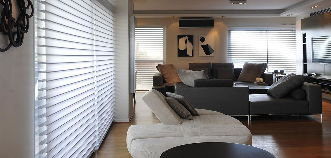 Estas cortinas modernas son perfectas para la decoración de casa, específicamente para decoración de cuartos y salas.
